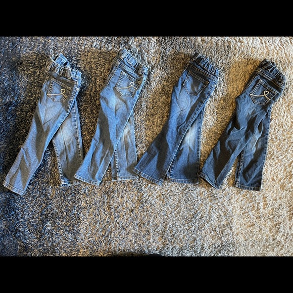 Children’s Place Blue Jeans - Picture 2 of 5